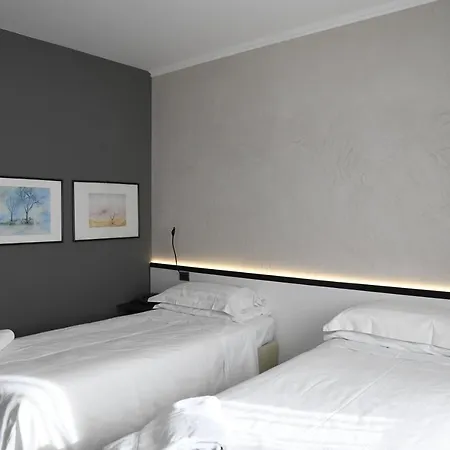 Brianteo And Restaurant Hotel Burago di Molgora