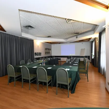 Brianteo And Restaurant 4*