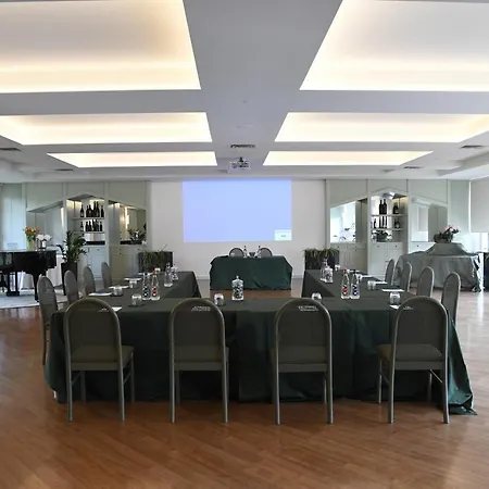 Hotel Brianteo And Restaurant Burago di Molgora