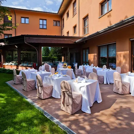 Hotel Brianteo And Restaurant Burago di Molgora
