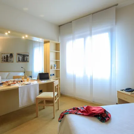 Brianteo And Restaurant Hotel Burago di Molgora