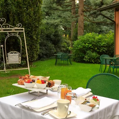 Brianteo And Restaurant Hotel Burago di Molgora