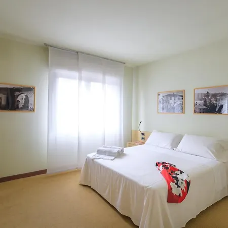 Hotel Brianteo And Restaurant
